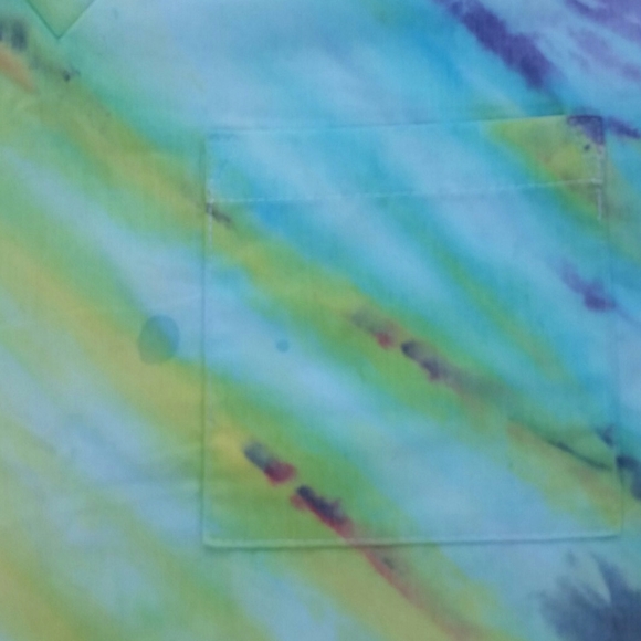 Scrub Top - Picture 2 of 8